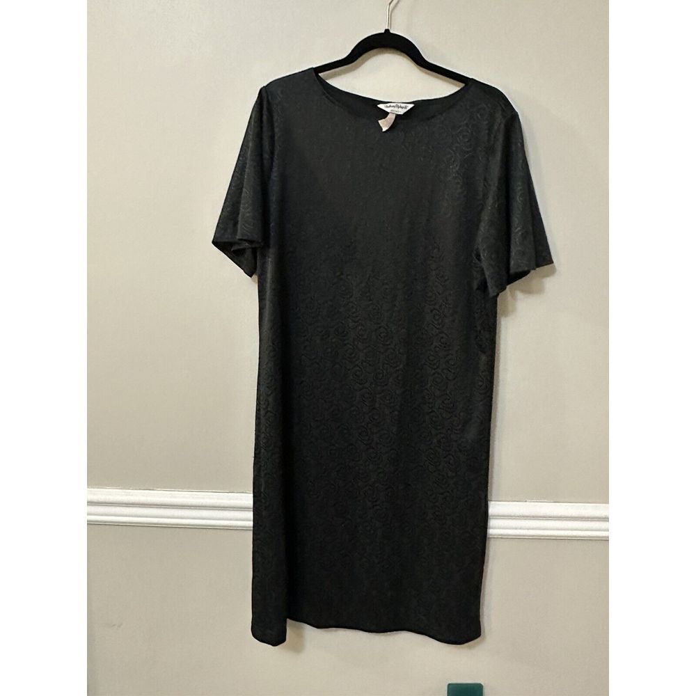 Vintage Anthony Richards USA Made Size 14 Short Sleeve Black Midi Dress Embossed